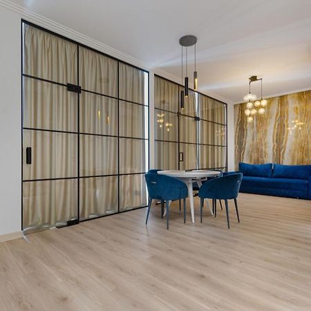 Sea Symphony 3-Bedrooms Apartment โอเดสซา ภายนอก รูปภาพ