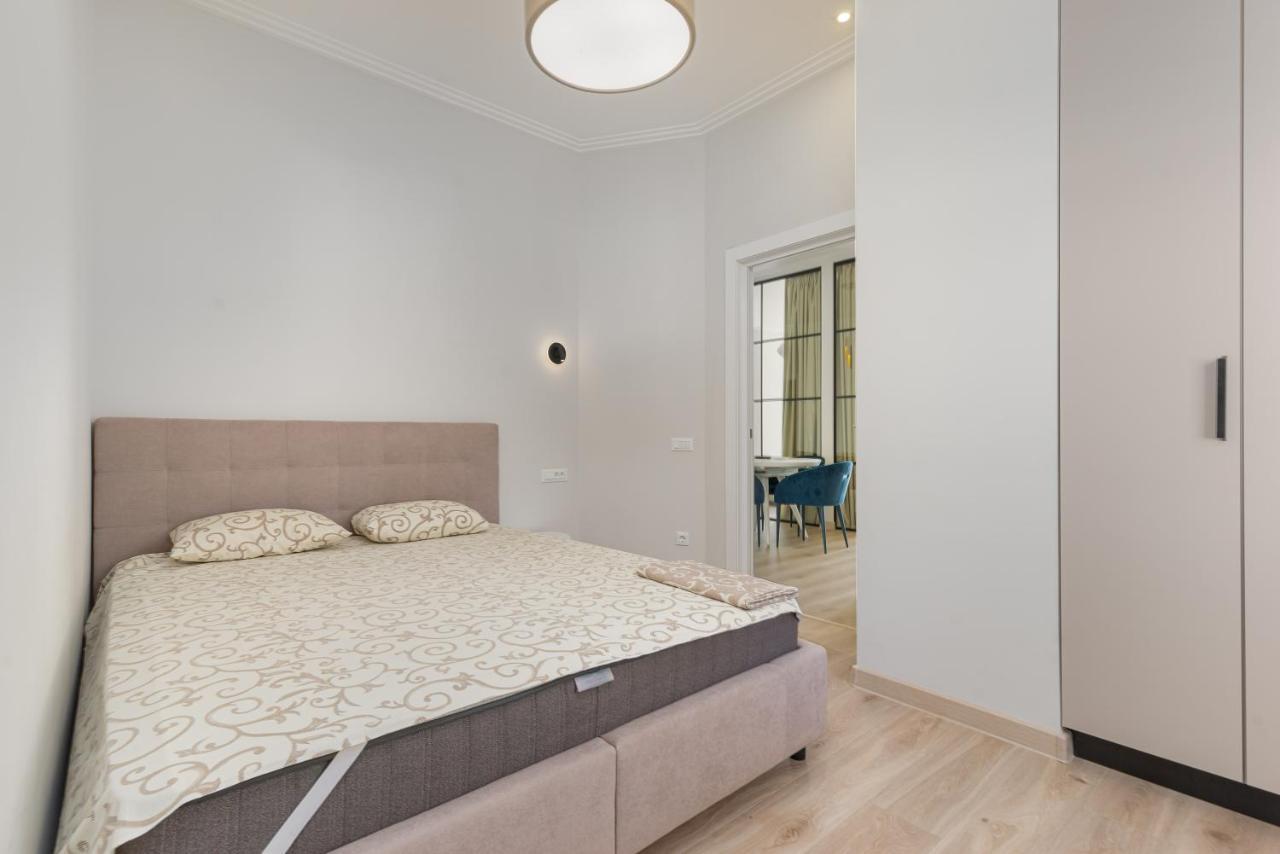 Sea Symphony 3-Bedrooms Apartment โอเดสซา ภายนอก รูปภาพ