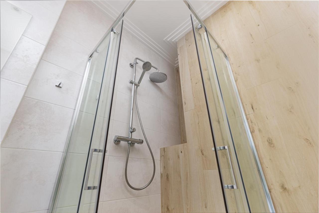 Sea Symphony 3-Bedrooms Apartment โอเดสซา ภายนอก รูปภาพ