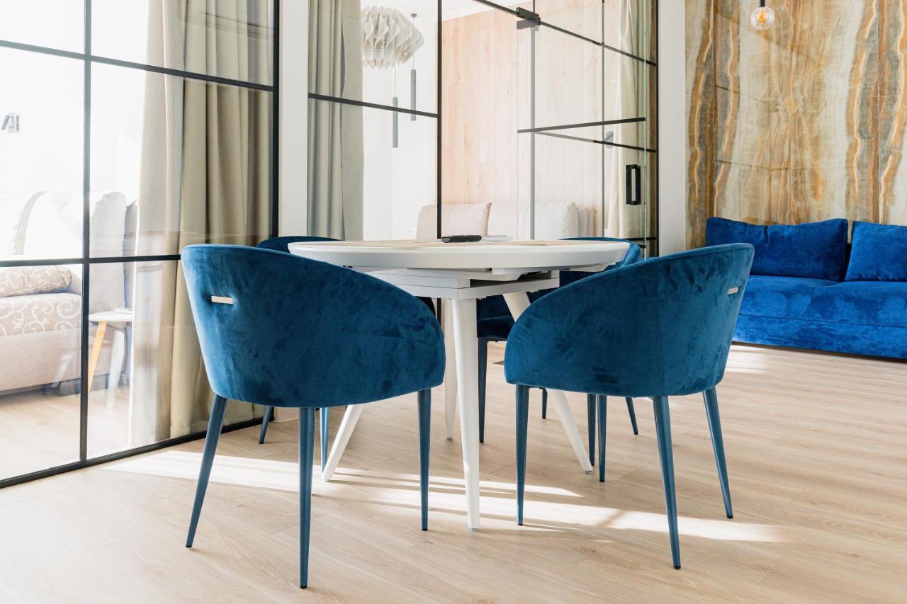 Sea Symphony 3-Bedrooms Apartment โอเดสซา ภายนอก รูปภาพ